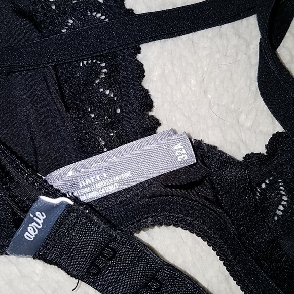 🆓 AERIE 🖤 Silky racer back black lace triangle bralette 🆓️FREEW/$30BUN - Picture 5 of 5